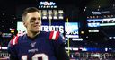 Brady scores twice as Patriots top Giants