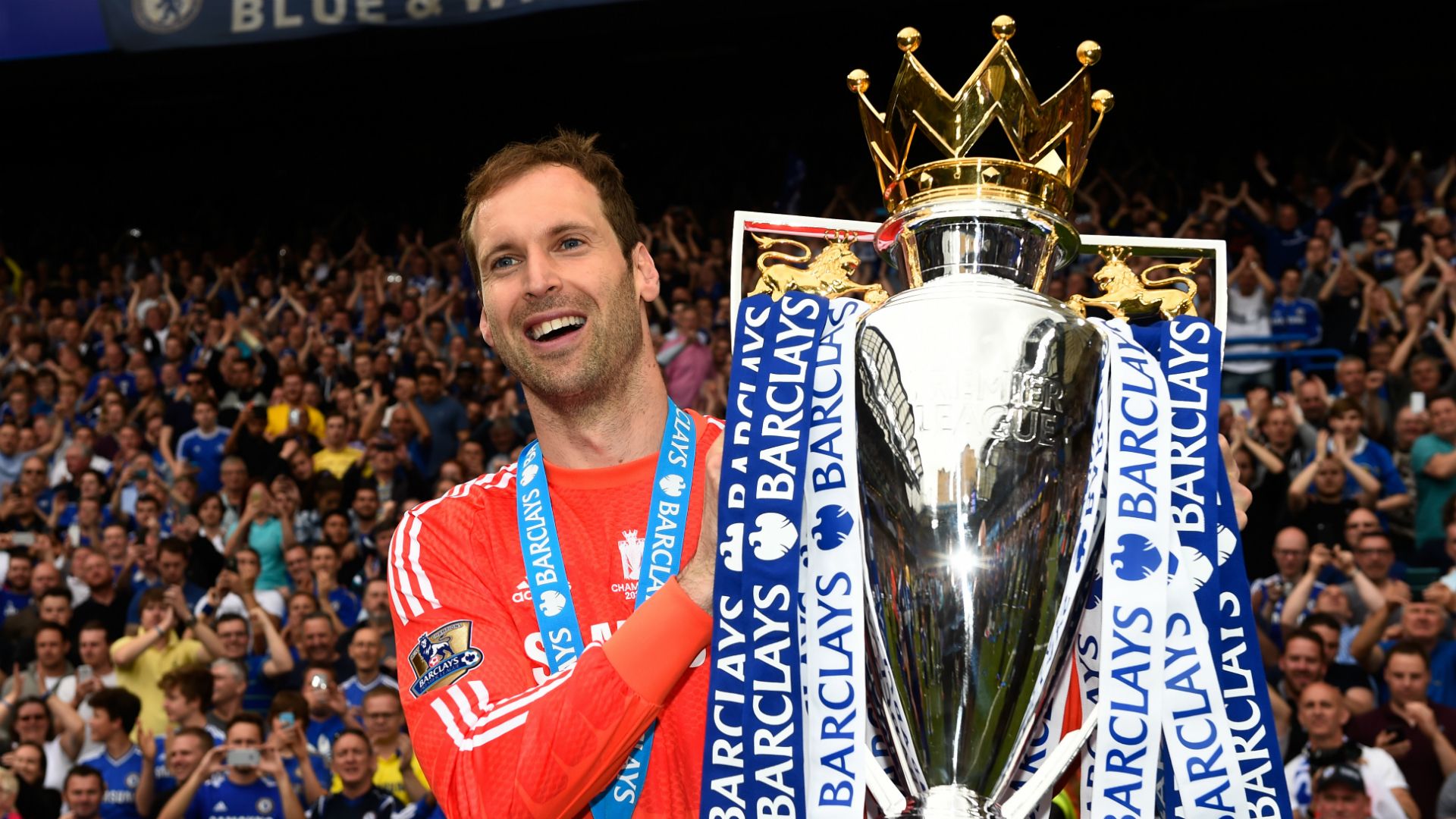 Carra names Cech as Premier League's greatest goalkeeper! Do you agree?
