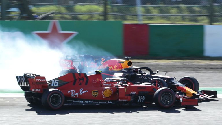 马克斯·维斯塔彭和查尔斯·勒克莱尔在日本大奖赛的第一圈中进行了接触。