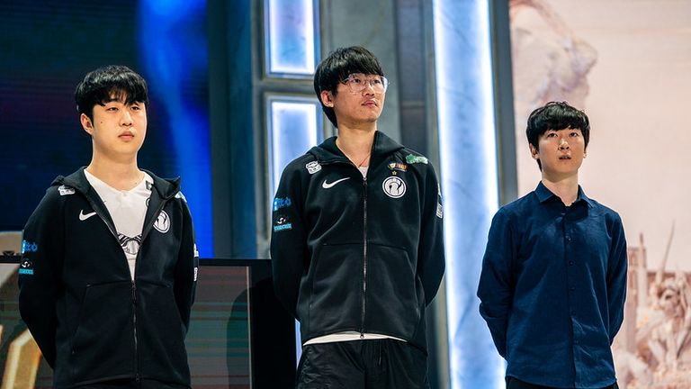 Invictus Gaming will hope to defend their trophy at Worlds this year (Credit: Riot Games)