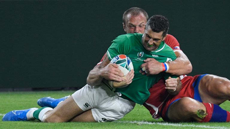 Rob Kearney went over in the opening stages as Ireland started well, but failed to build