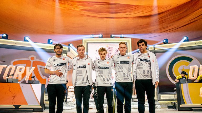 Fnatic came away with an important win against Clutch (Credit: Riot Games)