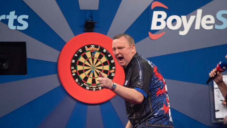 El representante de BDO Glen Durrant vio a Gabriel Clemens en los últimos 16