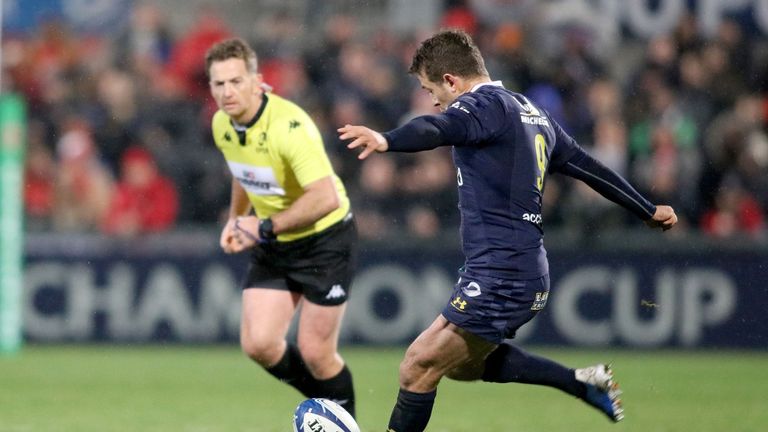 Greig Laidlaw kicked two penalties but was part of a poor Clermont display