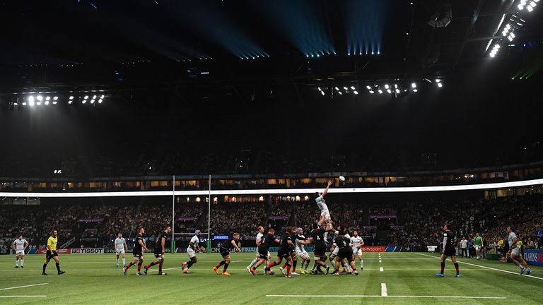 Saracens struggled massively to contain Racing at La Defense Arena, with their lineout faltering most notably 