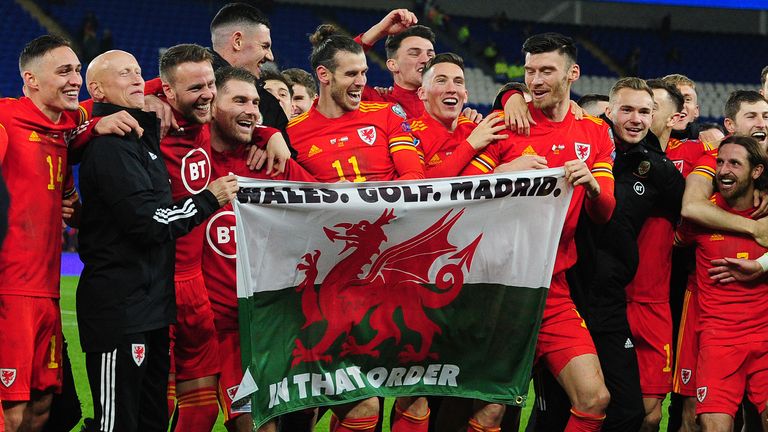 Gales celebra la calificación para la Eurocopa 2020 después de vencer a Hungría en noviembre