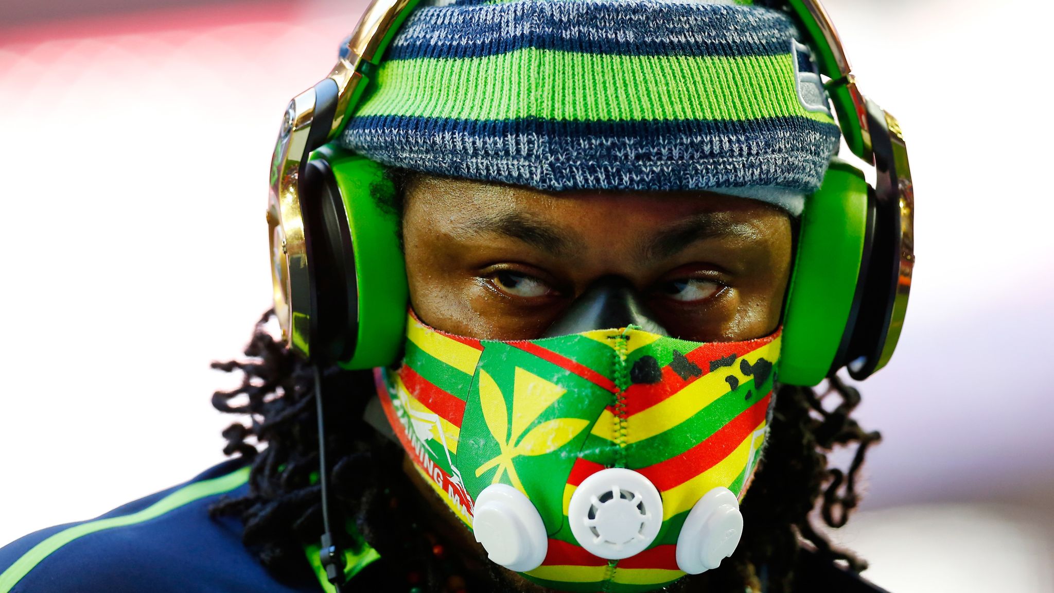 Wednesday Round-Up: Seahawks Legend Marshawn Lynch To Join