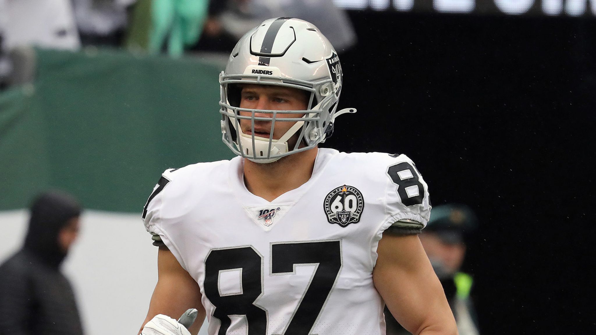 Report: Former Raiders tight end Foster Moreau signs with Saints after  cancer diagnosis