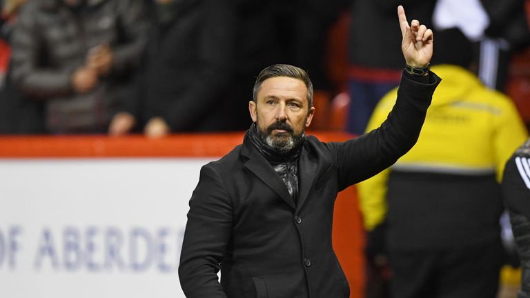 Derek McInnes celebrates at full time