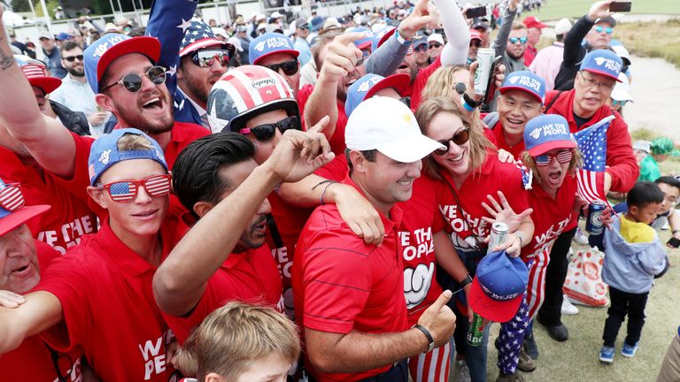 Patrick Reed disfrutó de un gran apoyo estadounidense en el último día de la Copa Presidentes 