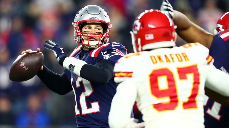 Tom Brady lideró un rally tardío de los Patriots, pero no fue suficiente para evitar que cayeran en una segunda derrota consecutiva