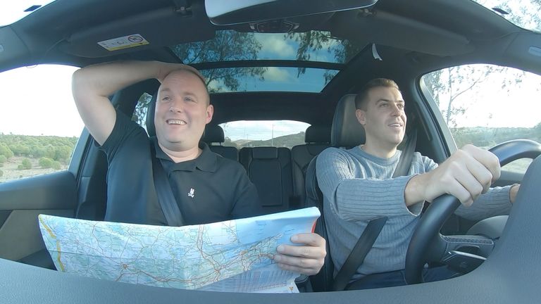 Tubes and Smithy had to use their navigation skills on a road trip from Faro to Braga, planned by Hankook Tyre