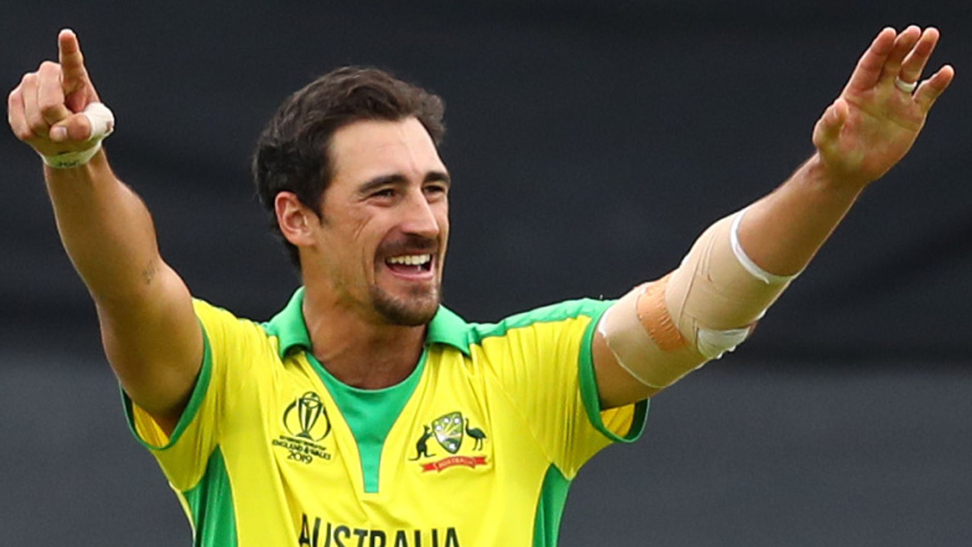 Starc warns saliva ban will hinder bowlers