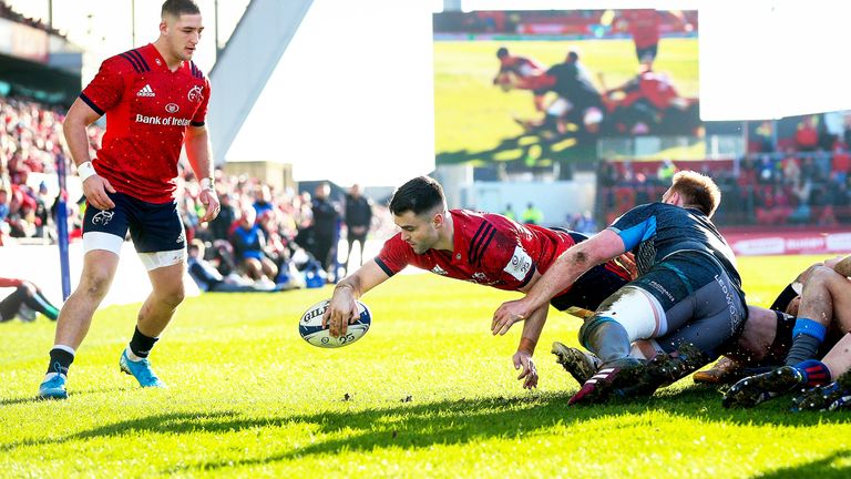 Conor Murray scores a try for Munster
