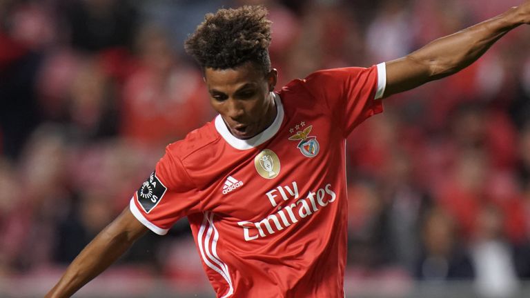 West Ham ha hecho una oferta revisada por Gedson Fernandes