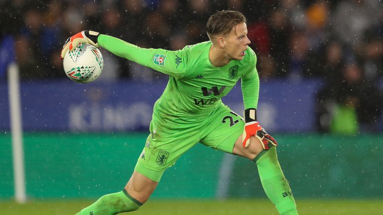 Orjan Nyland ha comenzado para Villa en ausencia de Tom Heaton y Jed Steer