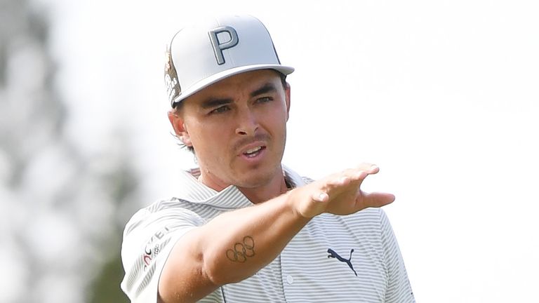 Rickie Fowler heads into the weekend on seven under