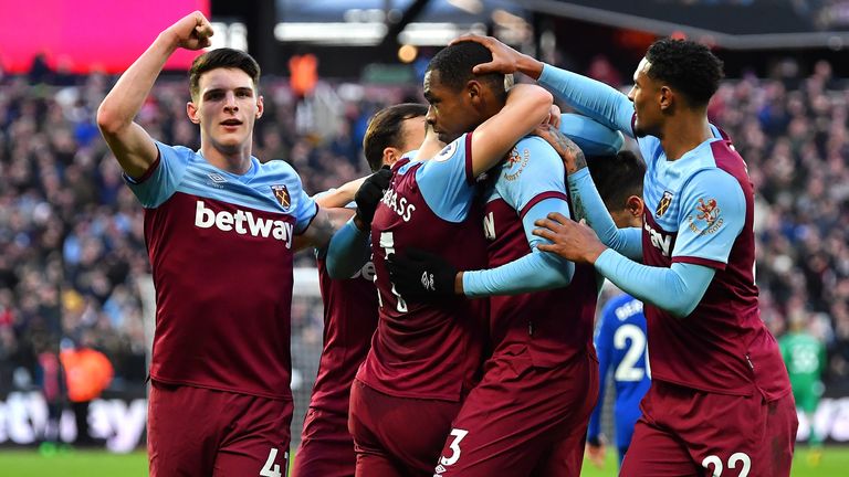 Los jugadores del West Ham han acordado diferir un porcentaje de sus salarios