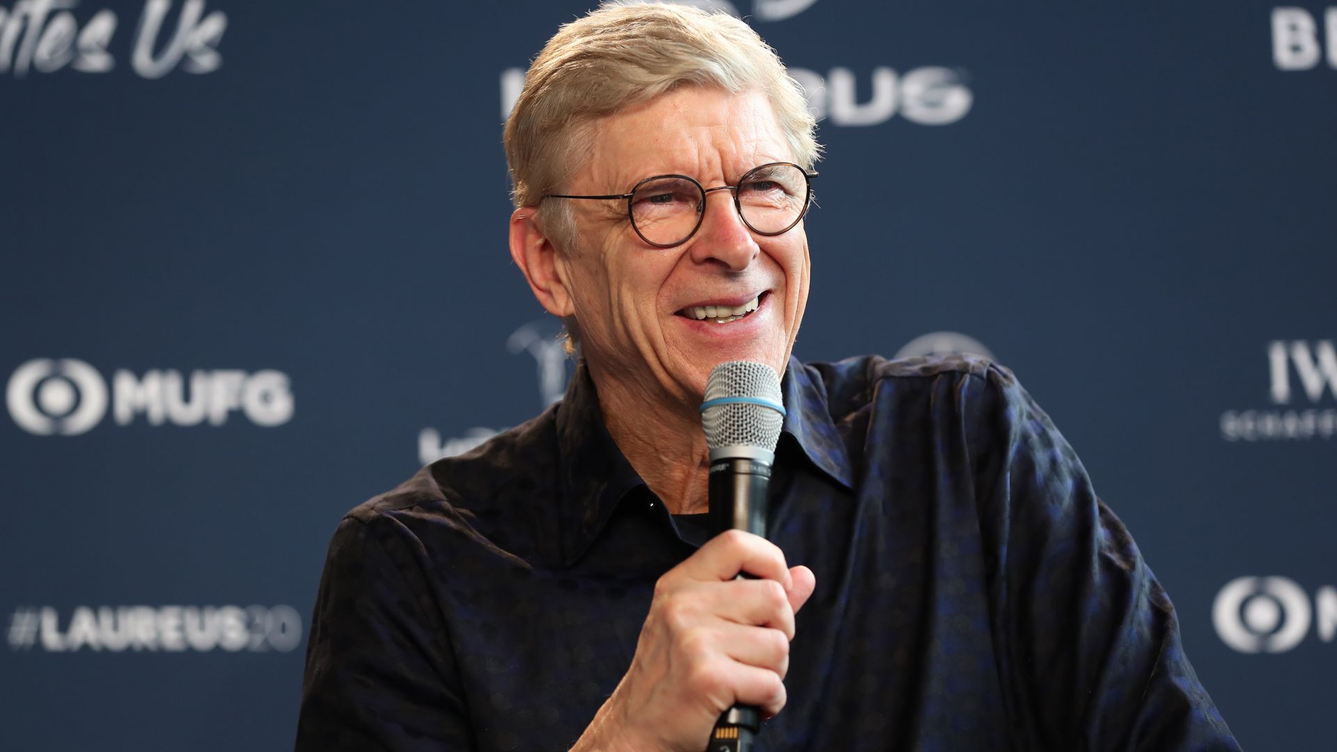 Wenger: No fans at games is short-term solution