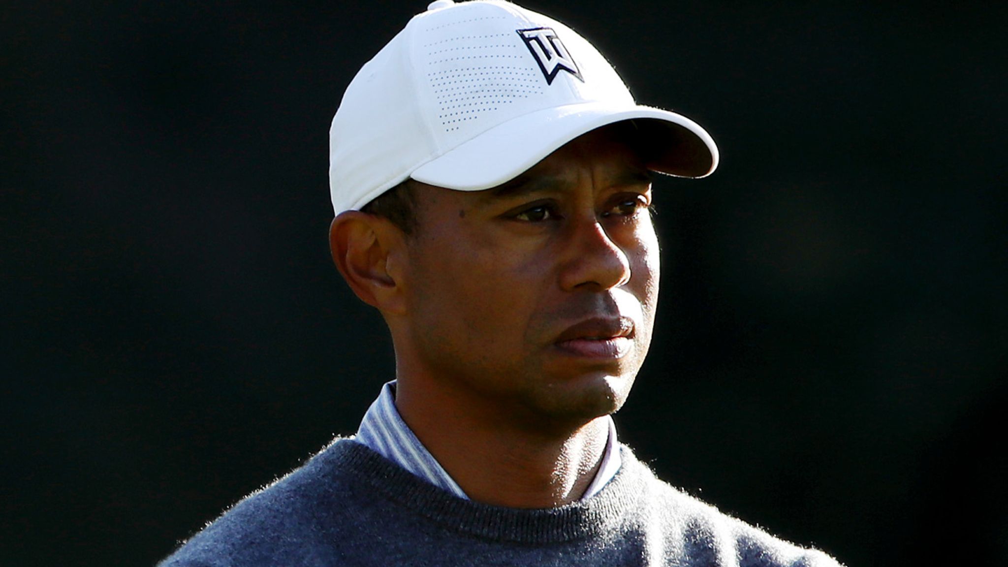 tiger woods gray hat