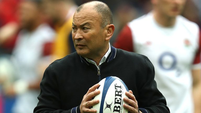 Eddie Jones cree que el coronavirus obligará a los equipos a tener escuadrones más pequeños