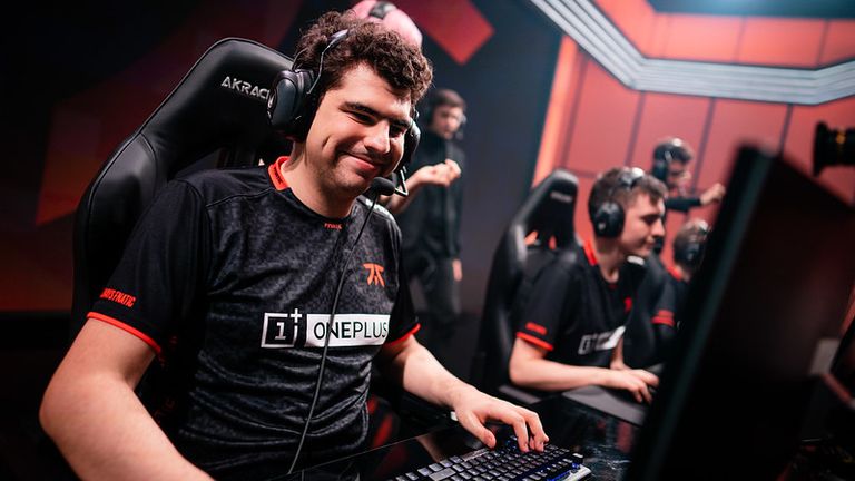 Bwipo says Hylissang shouldn't take the sole blame for Fnatic's losses (Credit: Riot Games)