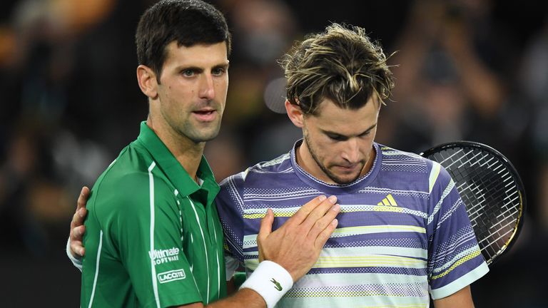 Novak Djokovic mantuvo el dominio de Grand Slam de la vieja guardia al ganar un octavo título del Abierto de Australia