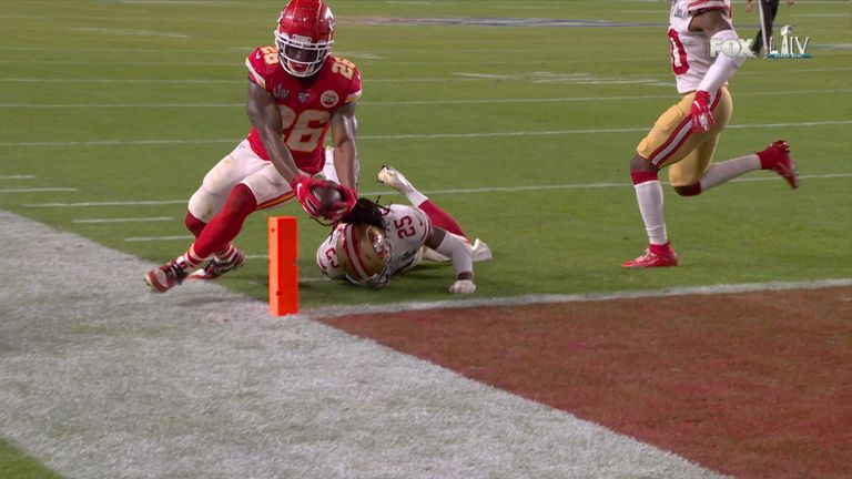 Williams stretches to score for the Kansas City Chiefs and takes the lead in Super Bowl LIV