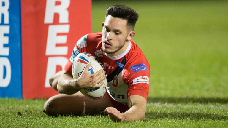 Niall Evalds scored twice as Salford came from 12 points down to beat league leaders Wigan