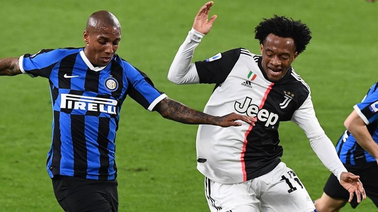 La Juventus venció al Inter de Milán 2-0 el domingo para consolidar el primer puesto en la Serie A