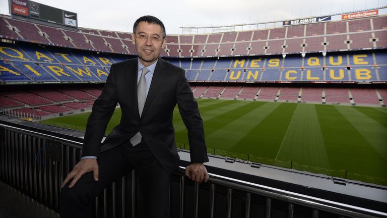 El presidente de Barcelona, ​​Josep Maria Bartomeu, acordó el último contrato de Messi en 2017