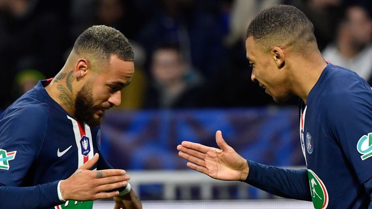 Neymar y Kylian Mbappe de PSG se combinaron magníficamente en todo