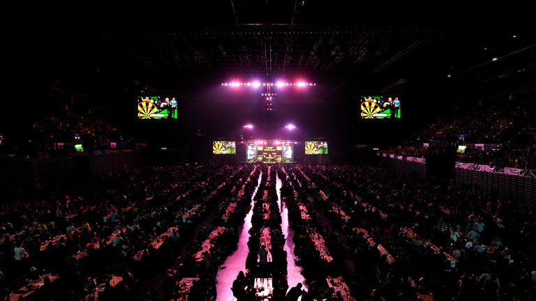 El torneo de la Premier League Darts Roadshow continúa siendo afectado por la pandemia