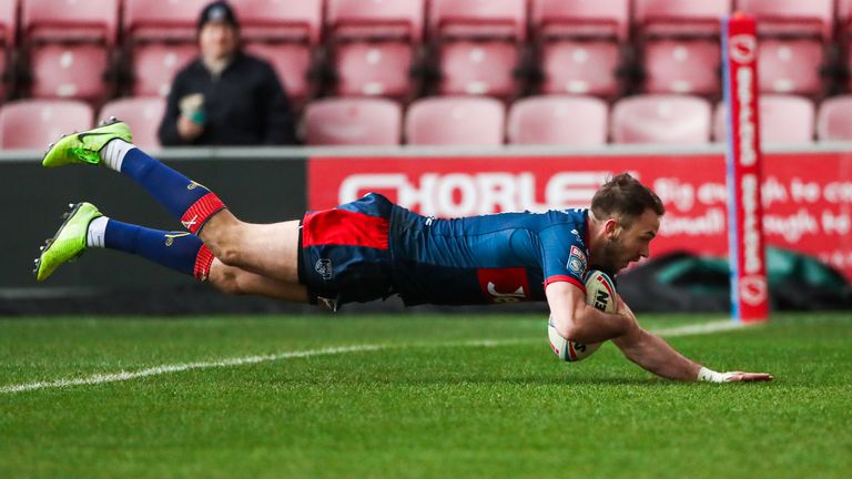 Ryan Brierley scores a try for Hull KR