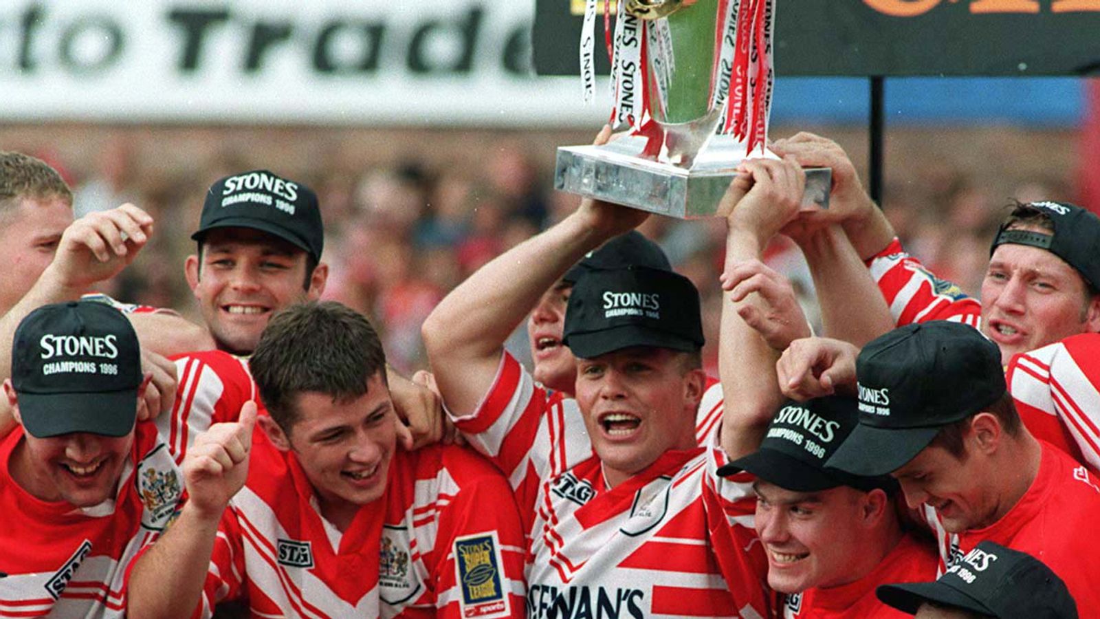 rl-retro-watch-a-controversial-classic-between-london-broncos-and-st
