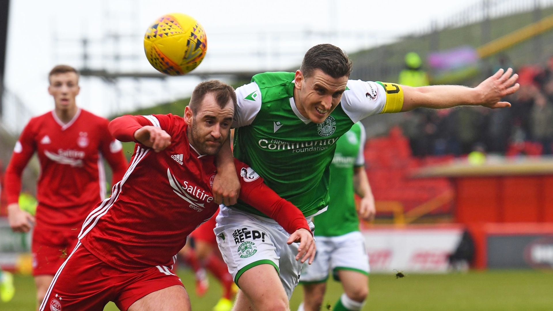 Hibernian warn of tough times ahead