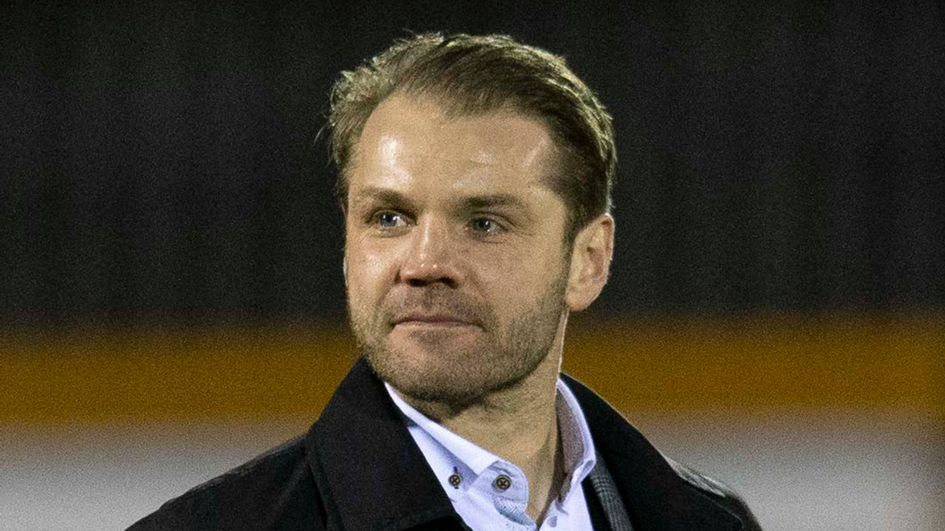 Neilson leaves Dundee Utd for Hearts return