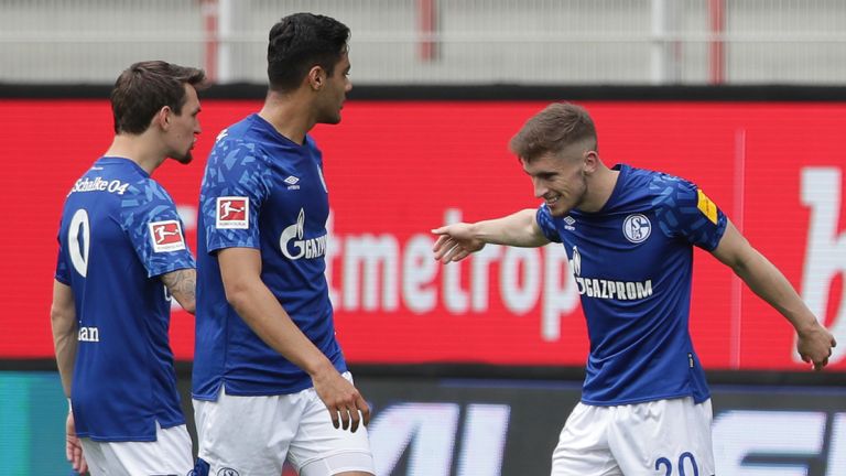 Everton loanee Jonjoe Kenny (R) earned David Wagner's beleaguered Schalke a point at Union Berlin