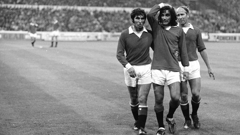 Dunne played alongside George Best and Bobby Charlton at Man United