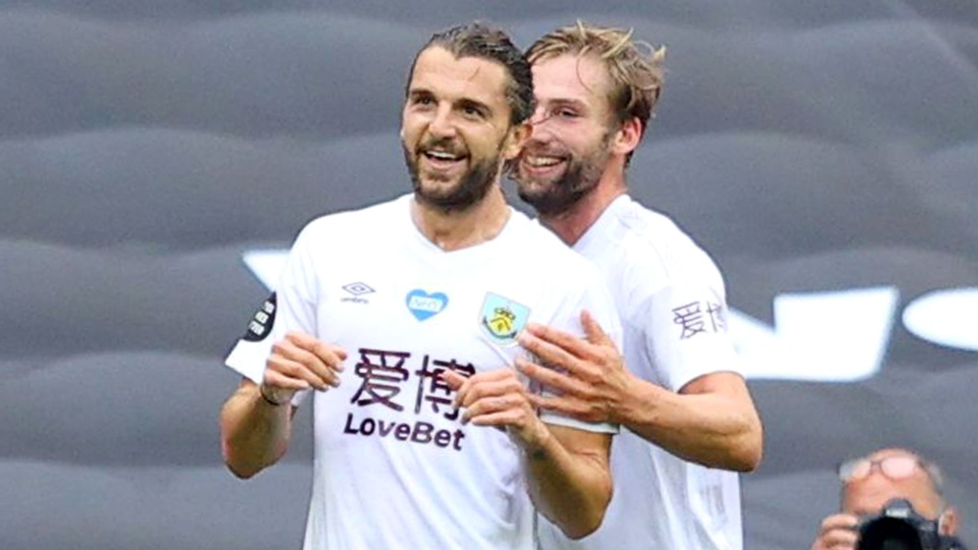 Pope stars as Burnley beat West Ham Pope stars as Burnley beat West Ham