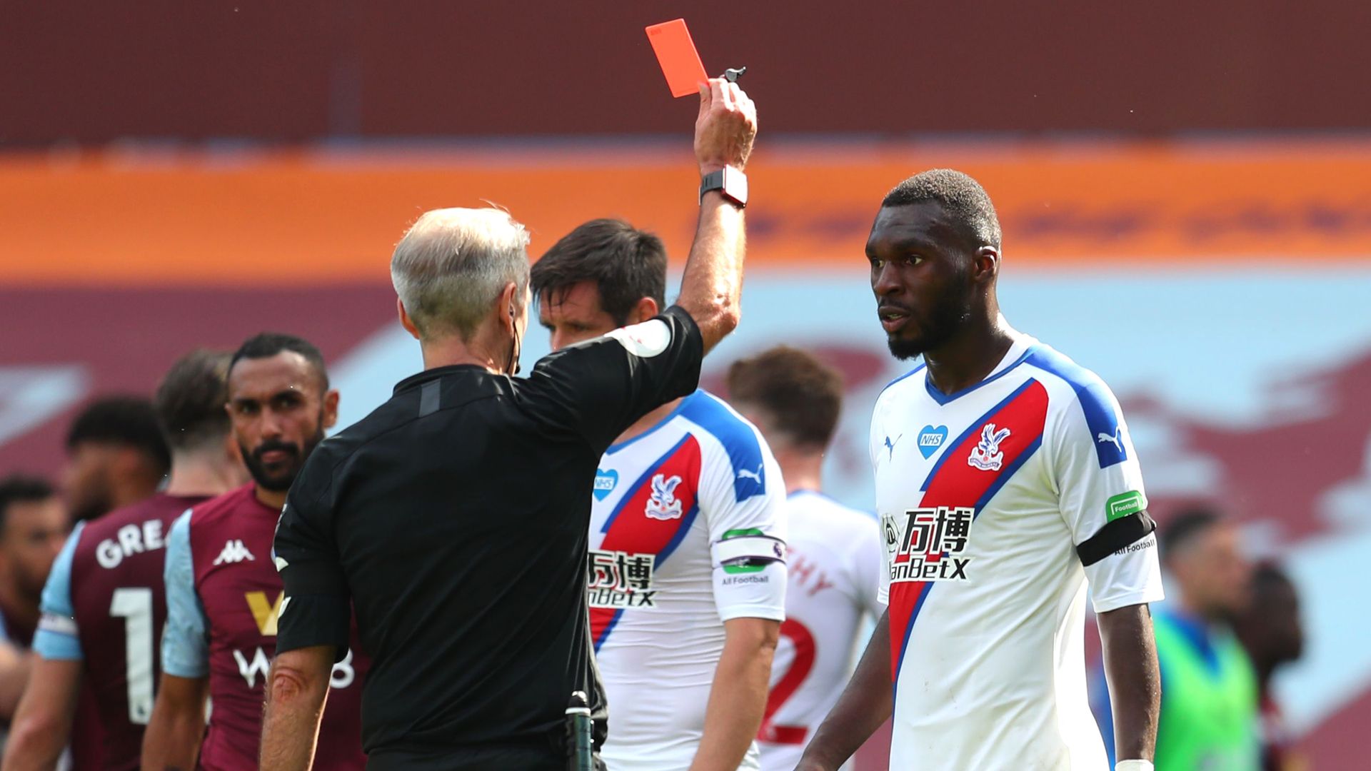 Hodgson slams 'inexcusable' Benteke red