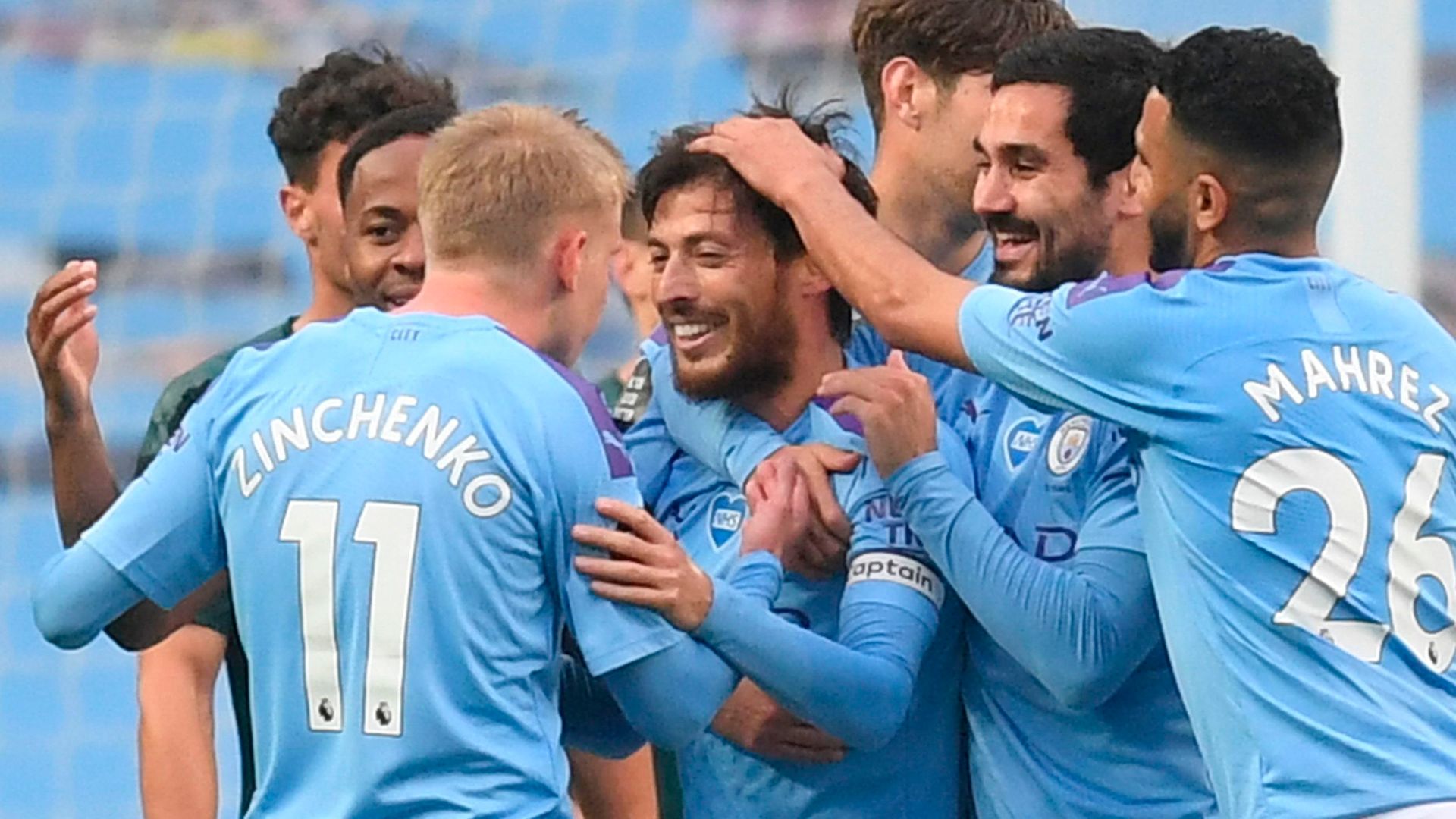 Silva stars as Man City crush Newcastle