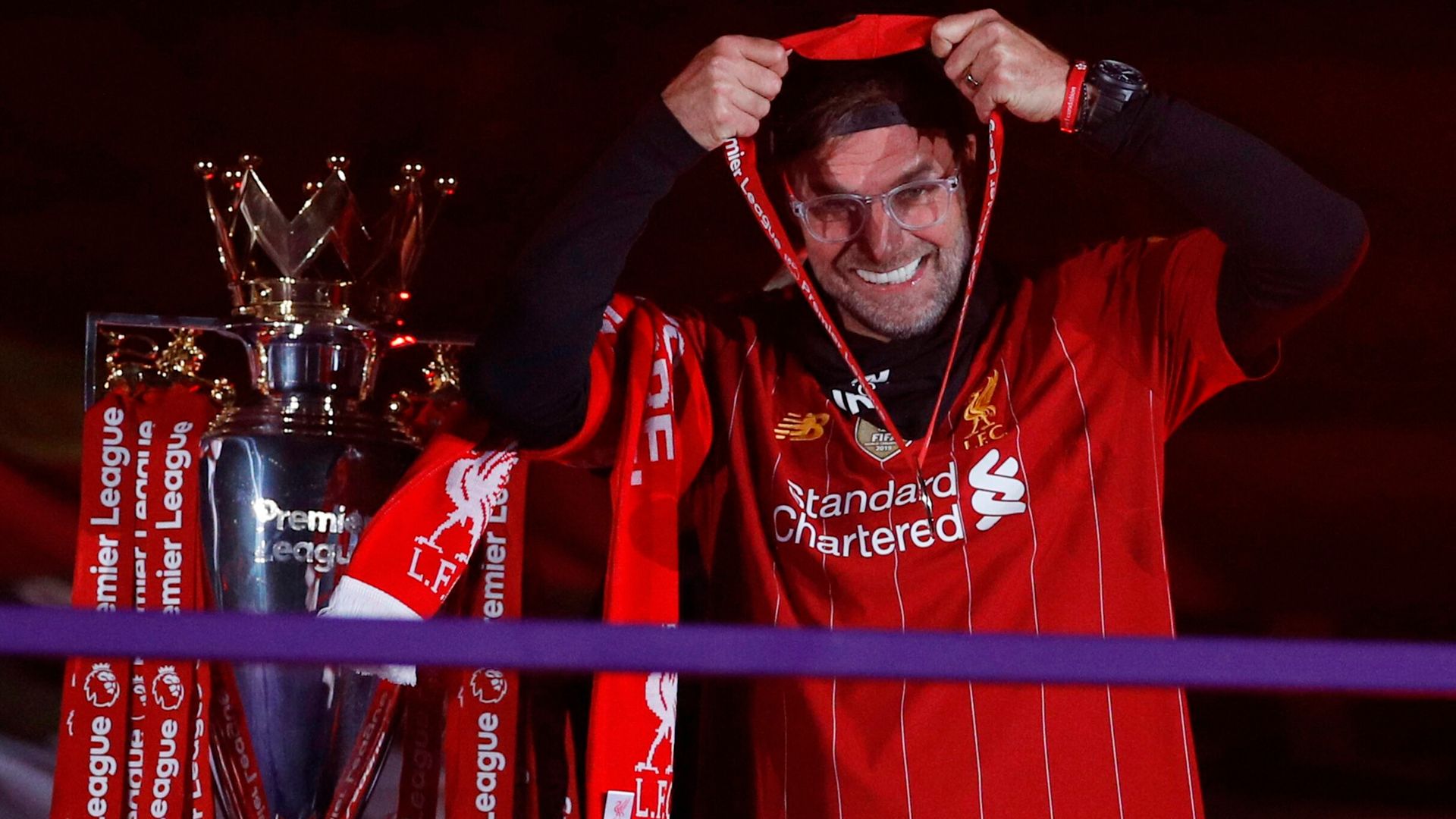 Klopp wins Sir Alex award for LMA Manager of the Year
