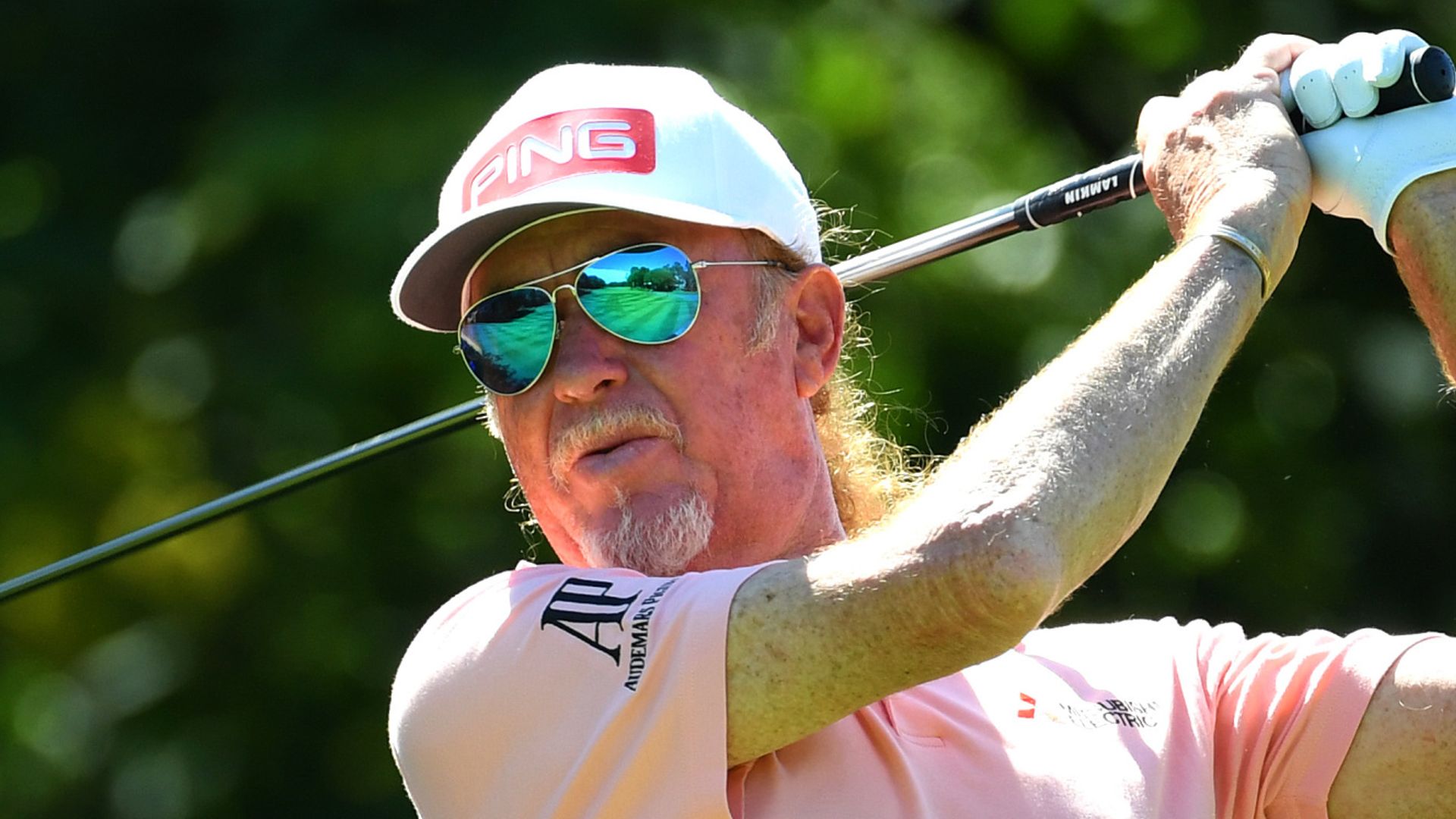 Jimenez shines on historic day
