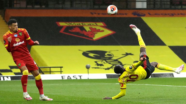 Danny Welbeck scores a spectacular winner for Watford against Norwich