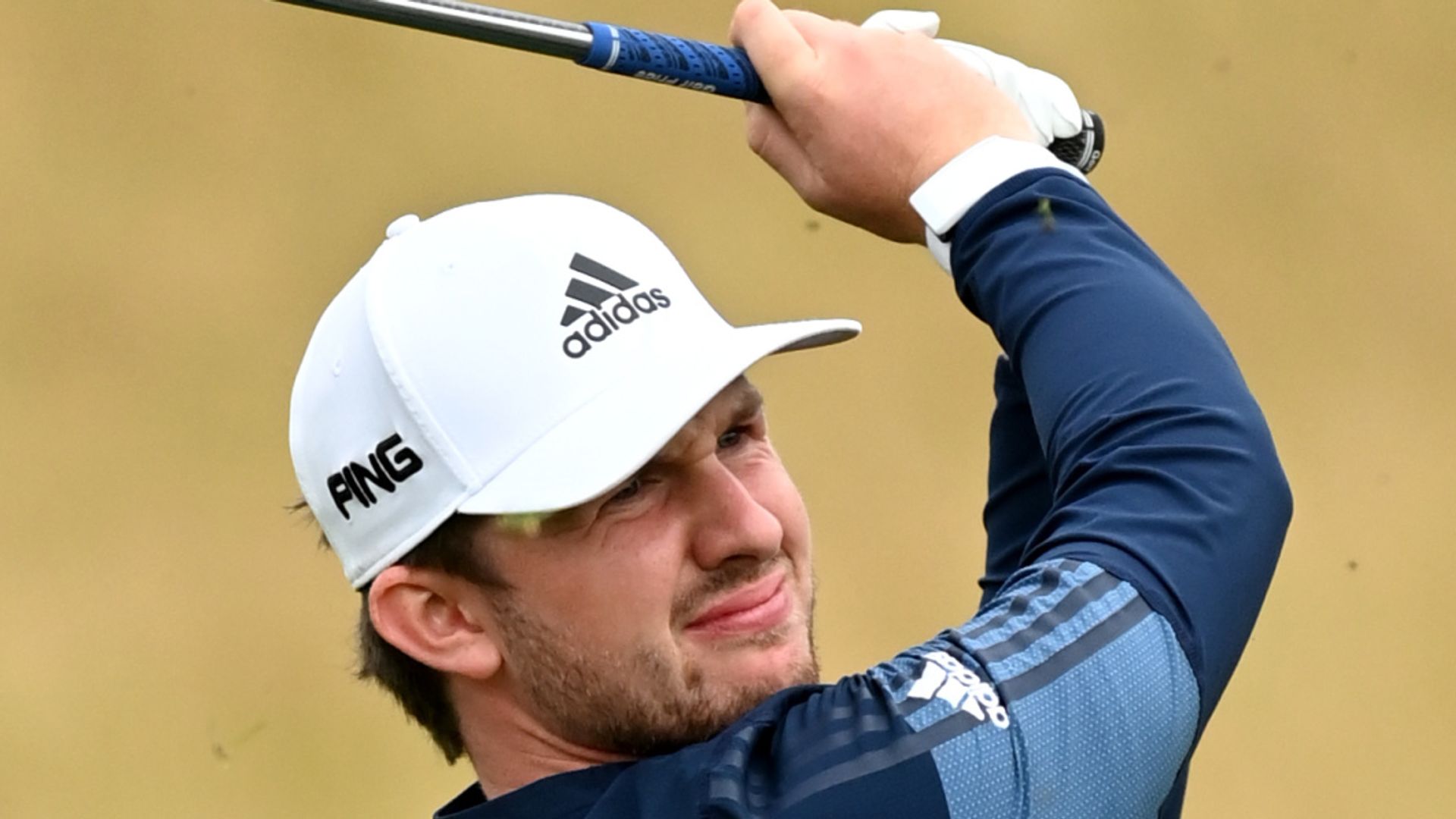 Syme stays ahead in Wales