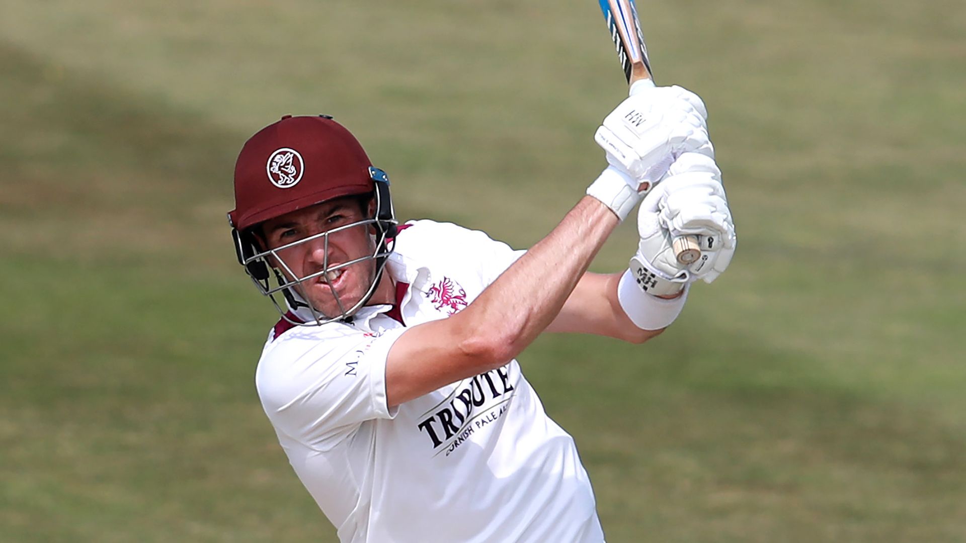 Overton ton sets Somerset up for win