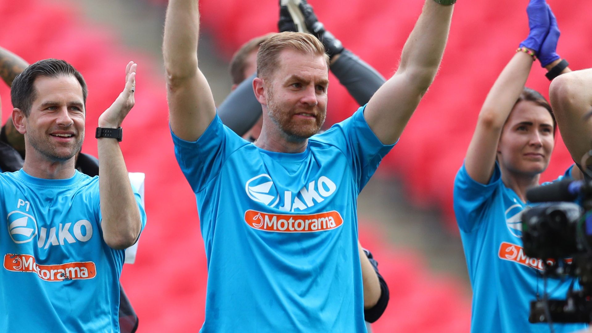 Harrogate boss 'honoured' by Southgate support