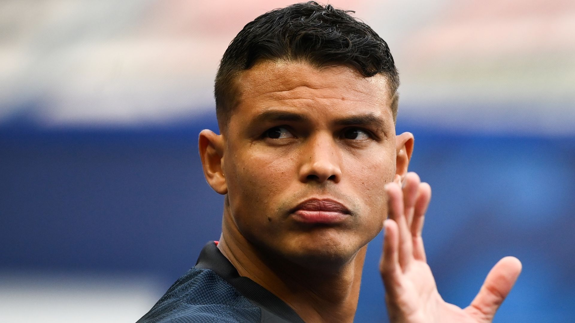 Silva completes Chelsea medical as PSG confirm exit