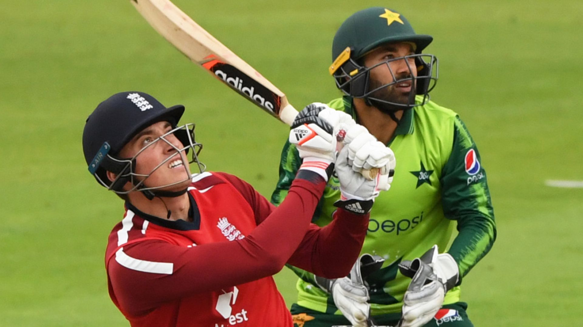 Pakistan counter Banton blitz but rain wins